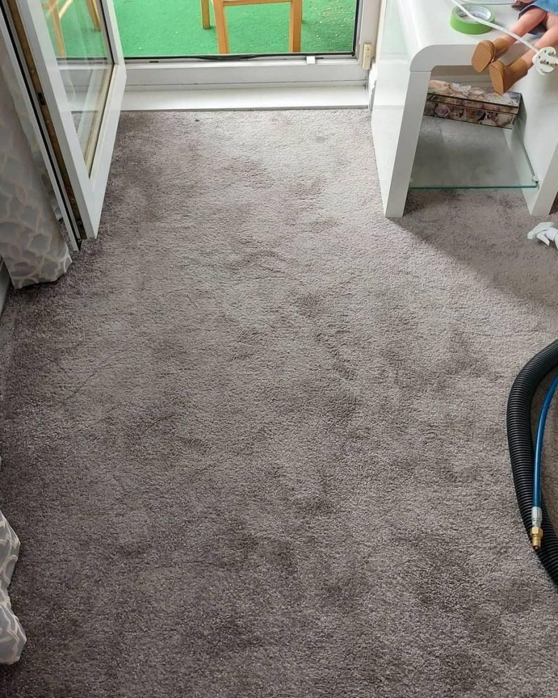 Office building exterior cleaning services